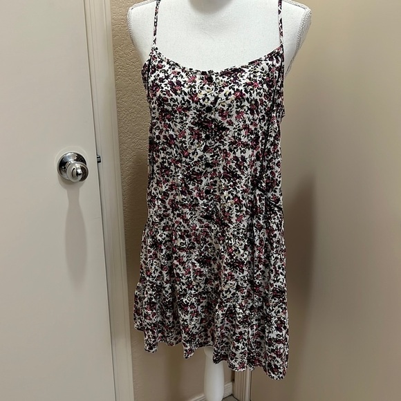 Volcom floral sundress - Picture 1 of 5